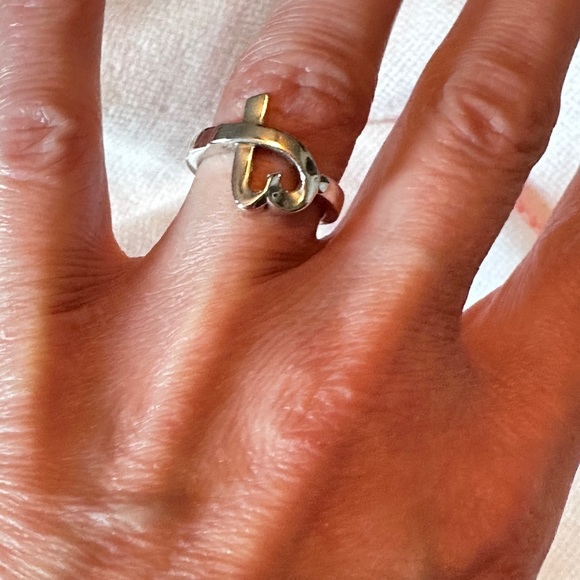 Tiffany & Co. Paloma Picasso Loving Heart Ring - Picture 11 of 11